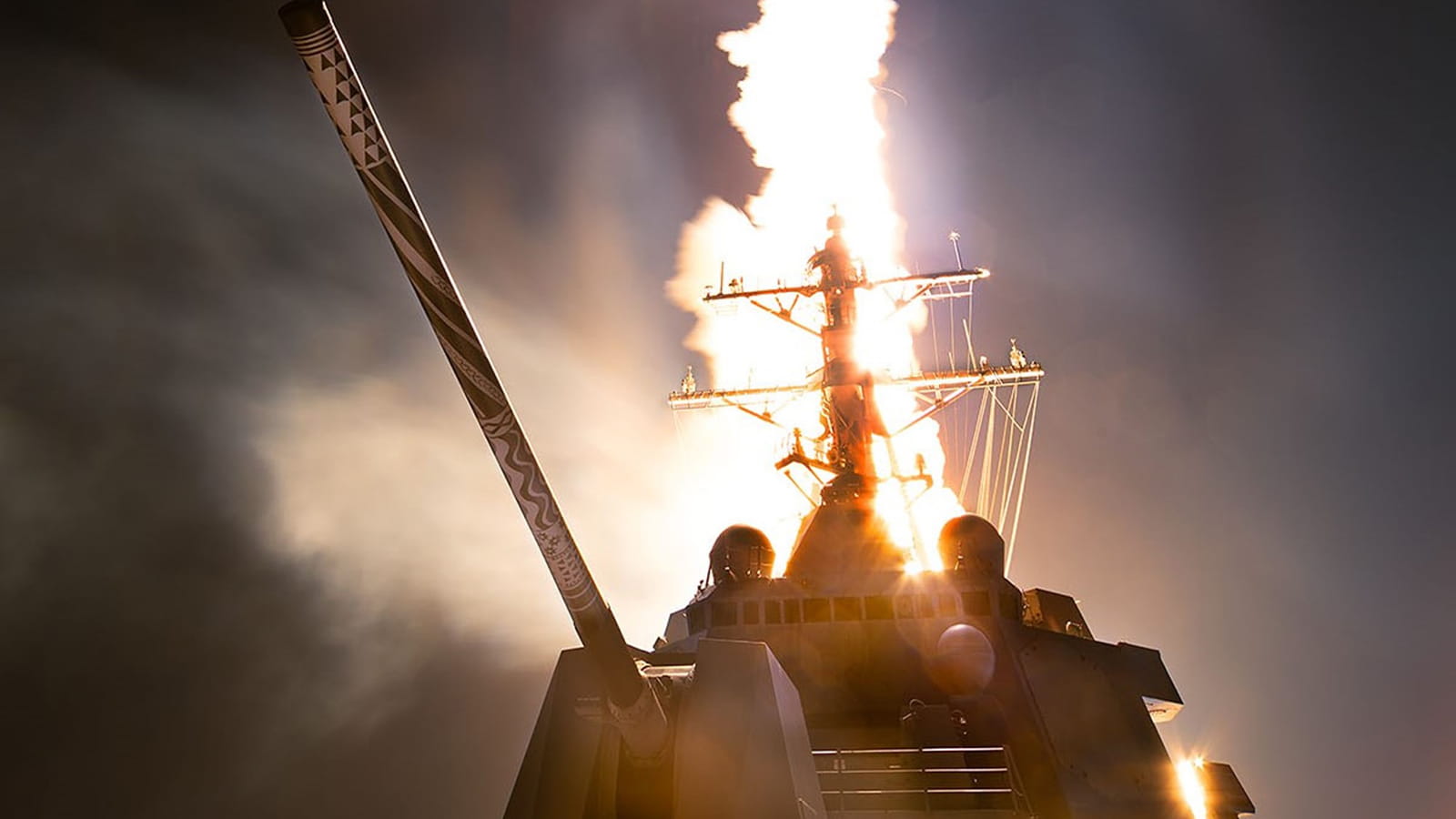 ミサイルタンク MS-33 電動 ミサイル6基付 ミサイルタンク MS-33 電動 ミサイル6基付 ミサイルタンク MS-33 電動