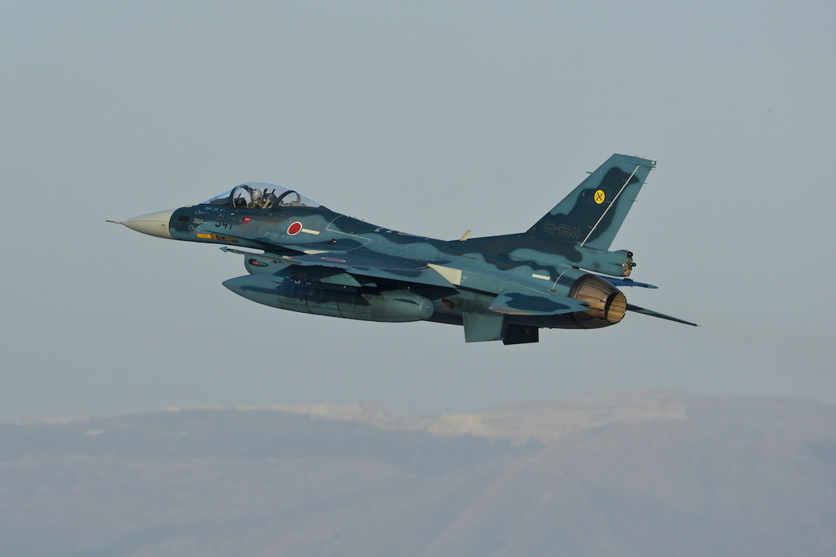 f16 日本(02)