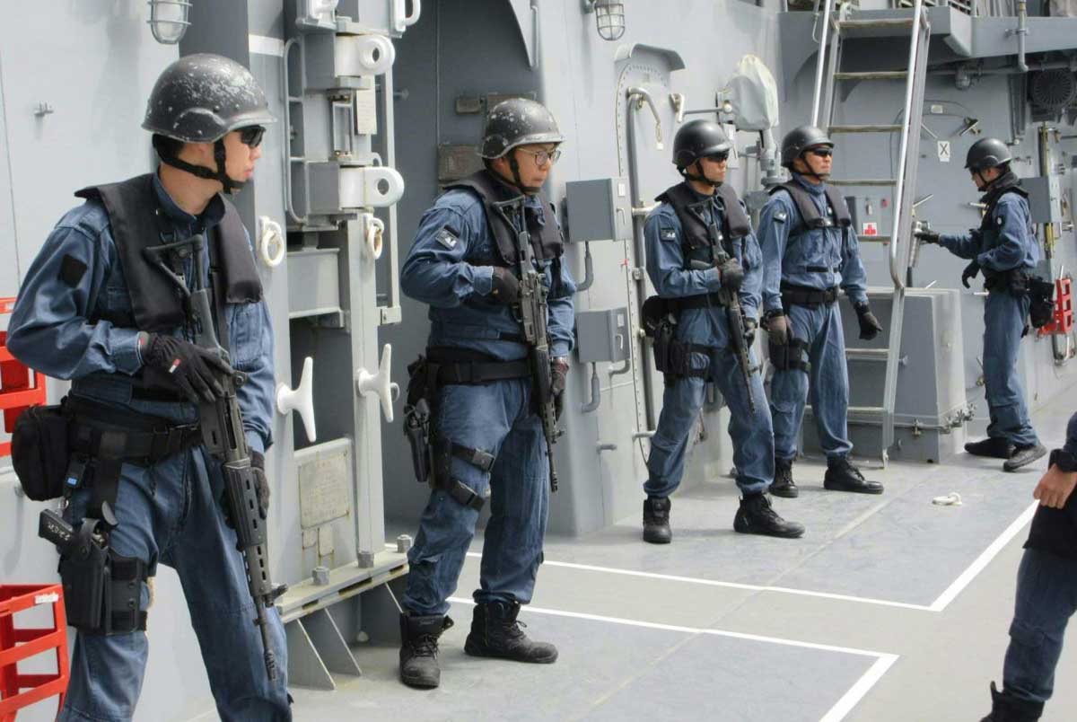 アデン湾海賊対処の水上部隊 令和6年8月の活動状況｜J