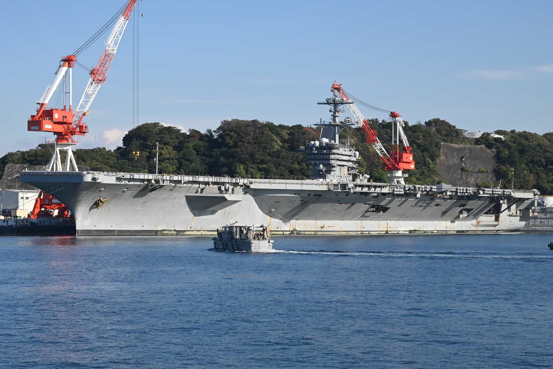アメリカ海軍 原子力空母ロナルド・レーガン⇆原子力空母ジョージ・ワシントン ジョージ・ワシントン (空母) - Wikipedia