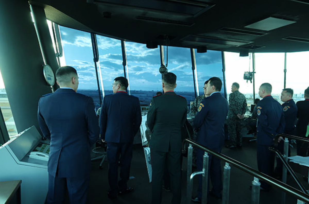 空自小牧基地で、モンゴル空軍に航空管制分野に関する能力構築支援事業を実施（12月9～13日）｜Jディフェンスニュース（自衛隊・防衛省のニュース）