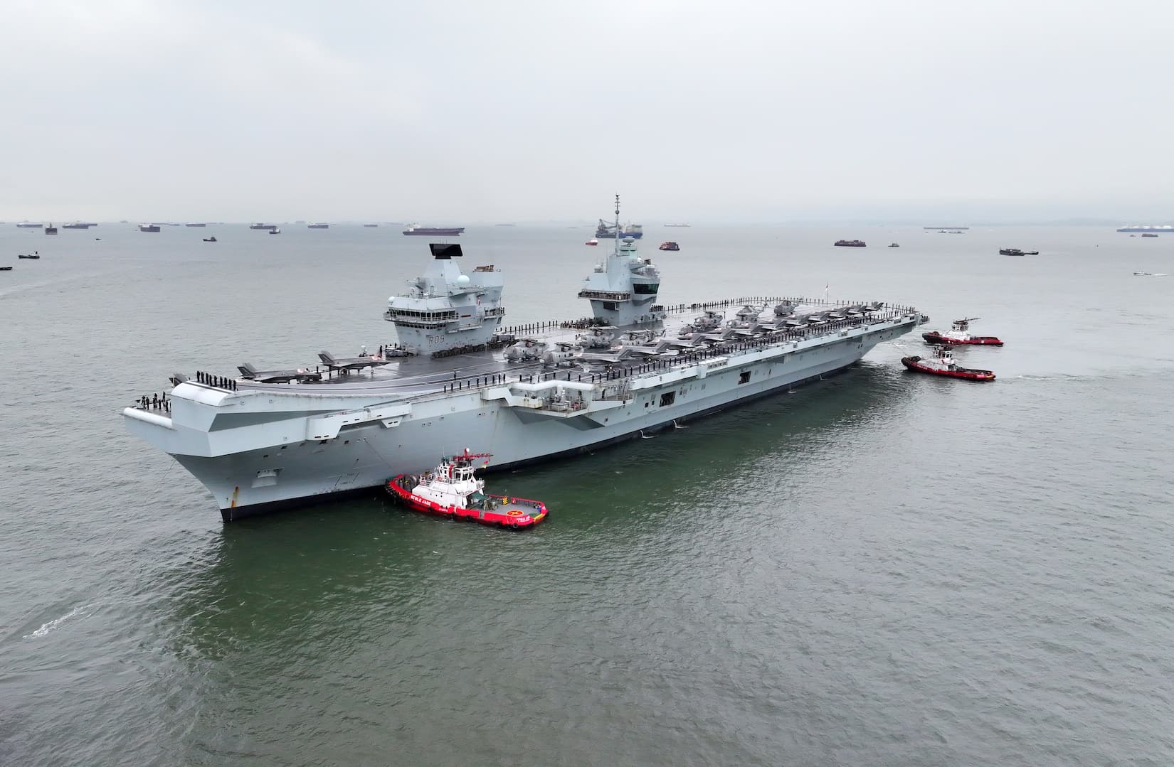 缶*)様 イギリス海軍　プリンス　オブ　ウェールズ　アメリカ海軍　スプリングフィ mqdefault.jpg