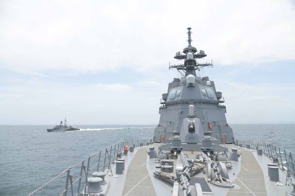 【大正六年特別任務】装甲巡洋艦『日進』搭乗員記念杯 大正六年特別任務】装甲巡洋艦『日進』搭乗員記念杯 大正六年特別