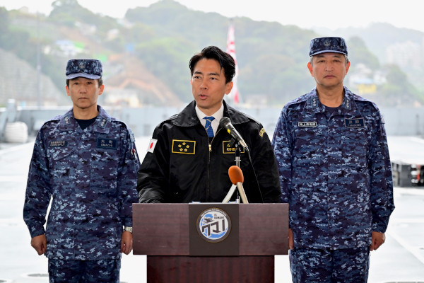 小泉防衛大臣が空自 横田基地及び海自 横須賀基地視察後に臨時会見 全
