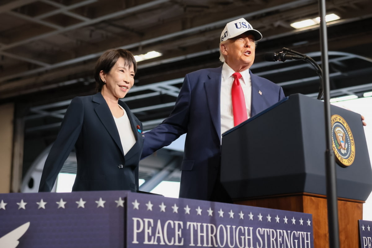 日米両首脳が、米海軍横須賀基地を訪問（10月28日）｜Jディフェンス