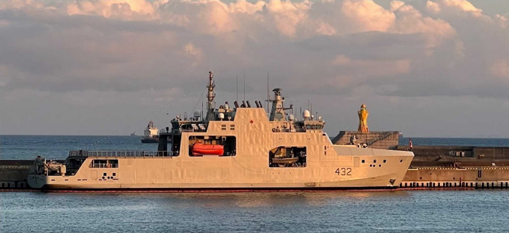 カナダ哨戒艦「マックス・バーネイズ」、日本周辺で北朝鮮「瀬取り」の