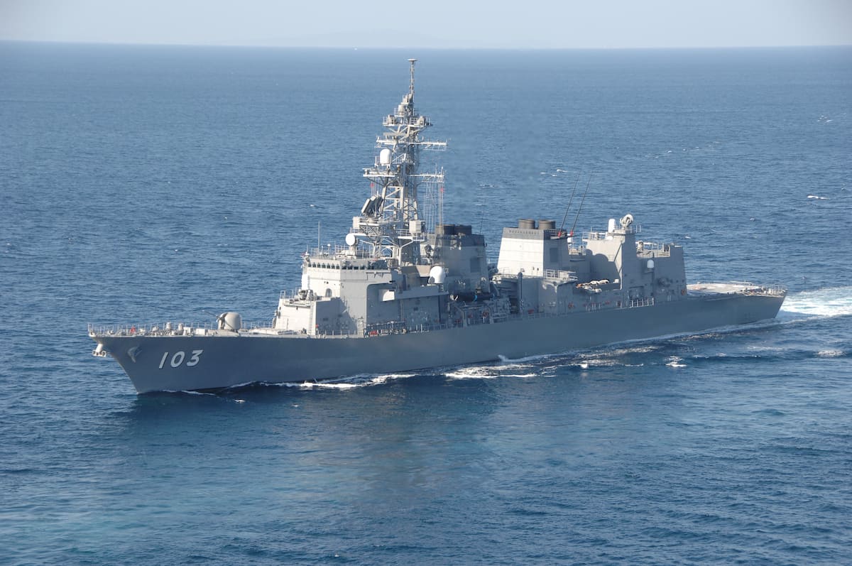 海自護衛艦「ゆうだち」がインド海軍主催の国際観艦式（2/18）と多国間